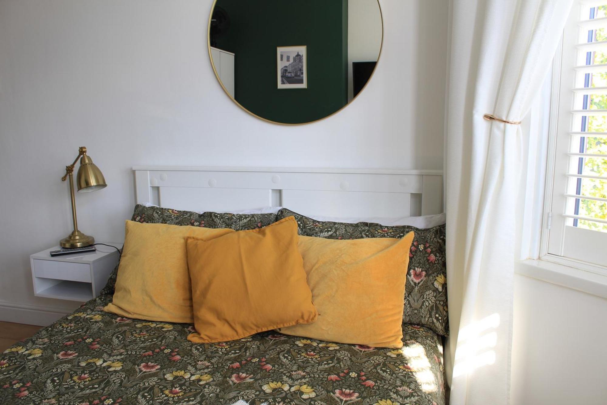 Stylish Ensuite Room 15 Mins To Central London Exterior photo